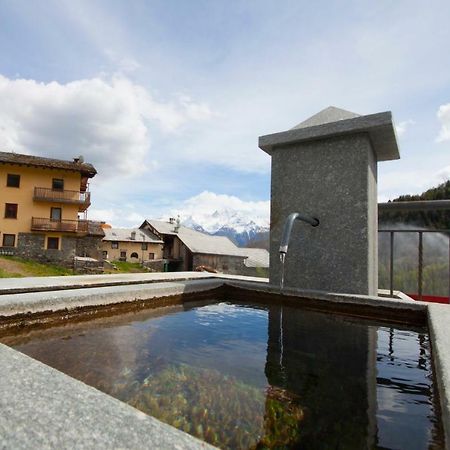 Mountain Cave Hotel Aosta Exterior photo